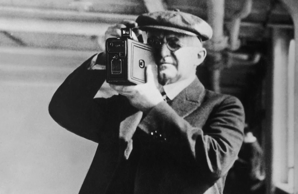 George Eastman: You Push The Button, We Do The Rest!